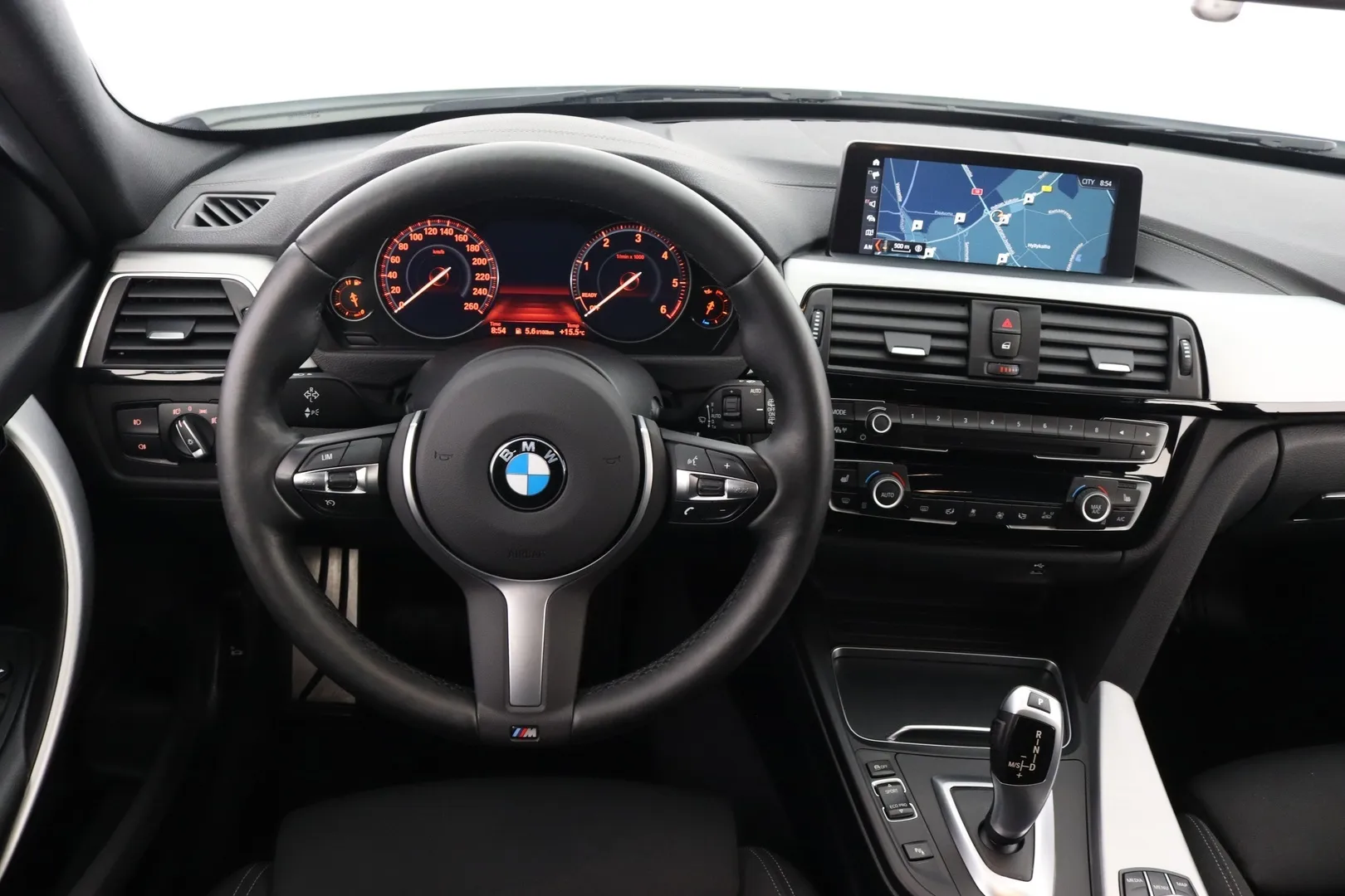 BMW 320 MOJ-182 carousel image