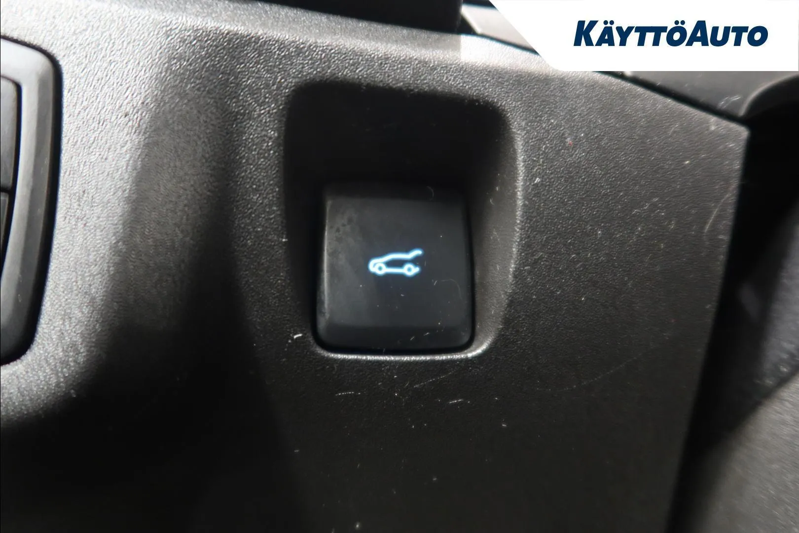 Ford Mondeo ZNK-642 carousel image