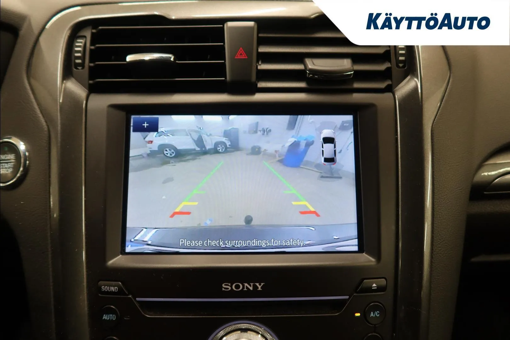 Ford Mondeo ZNK-642 carousel image