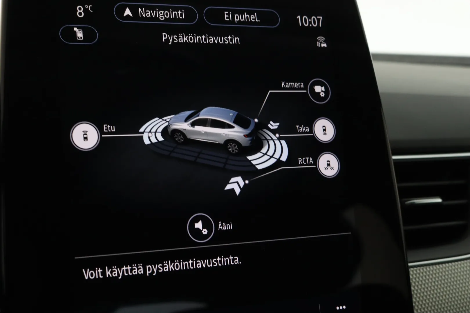 Renault Arkana EUE-836 carousel image
