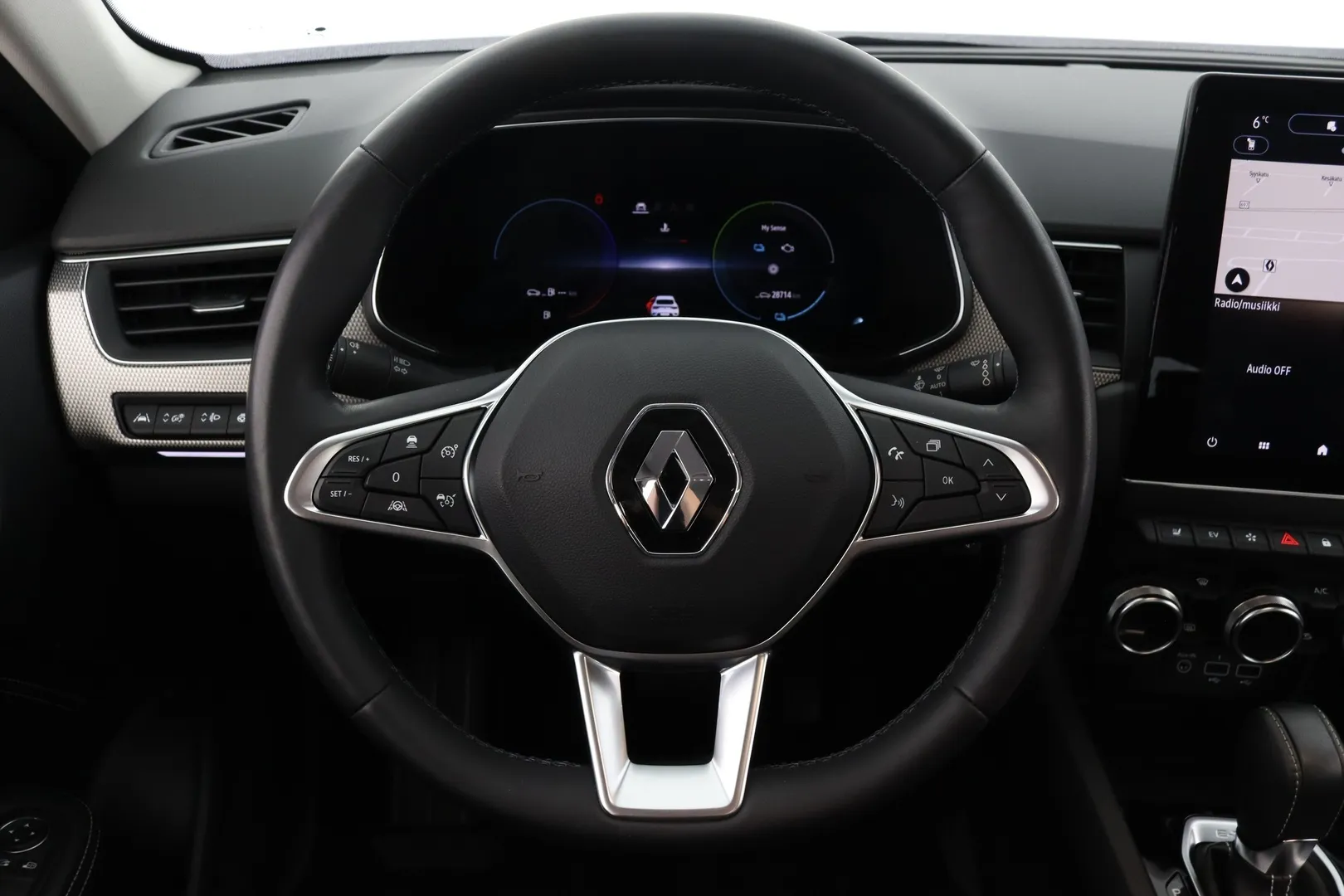 Renault Arkana EUE-836 carousel image