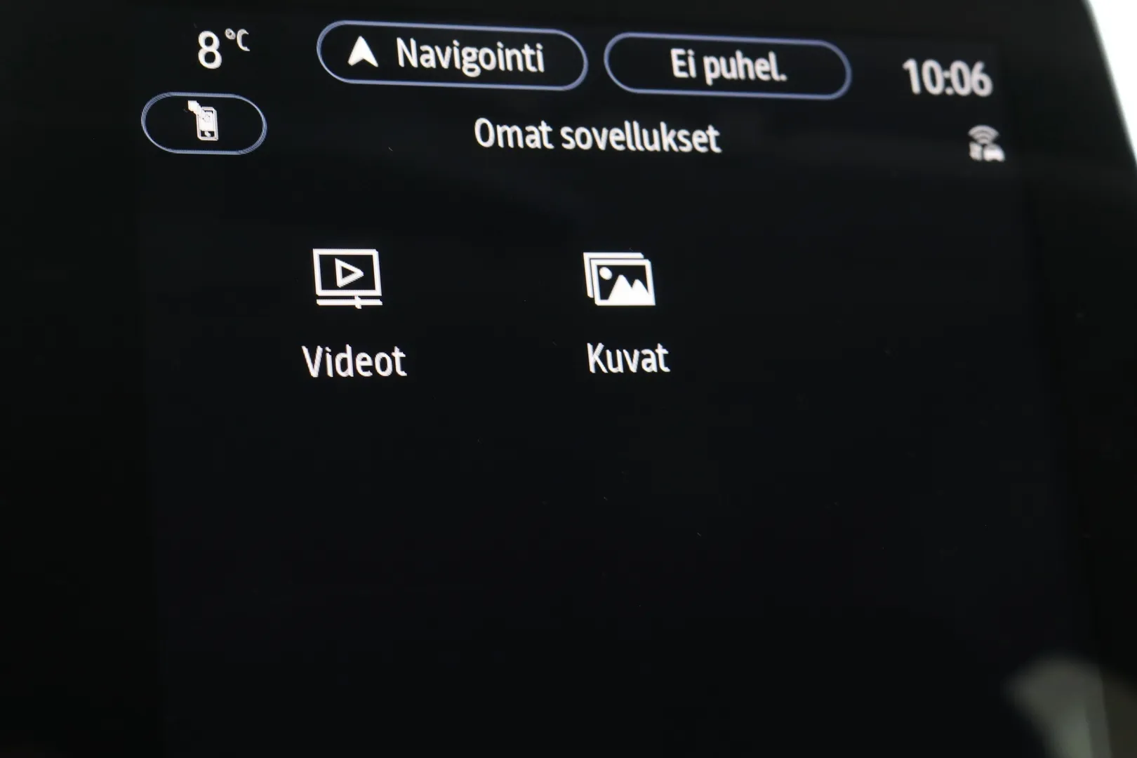 Renault Arkana EUE-836 carousel image