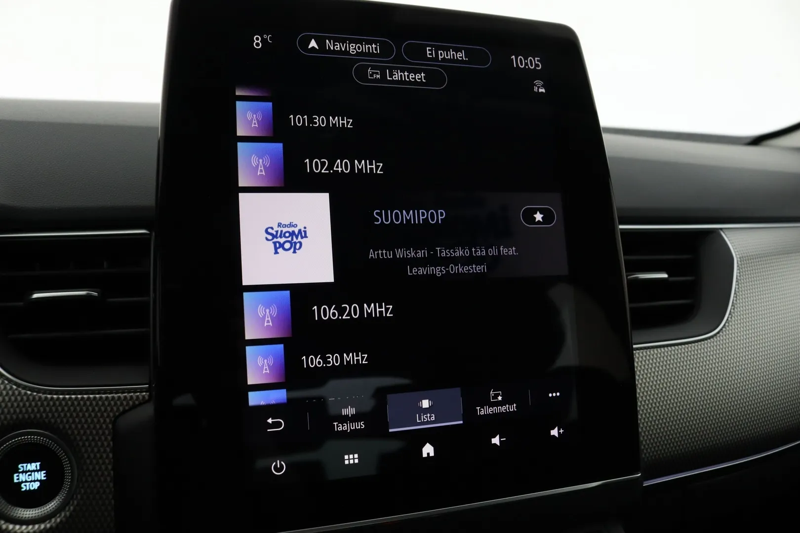 Renault Arkana EUE-836 carousel image