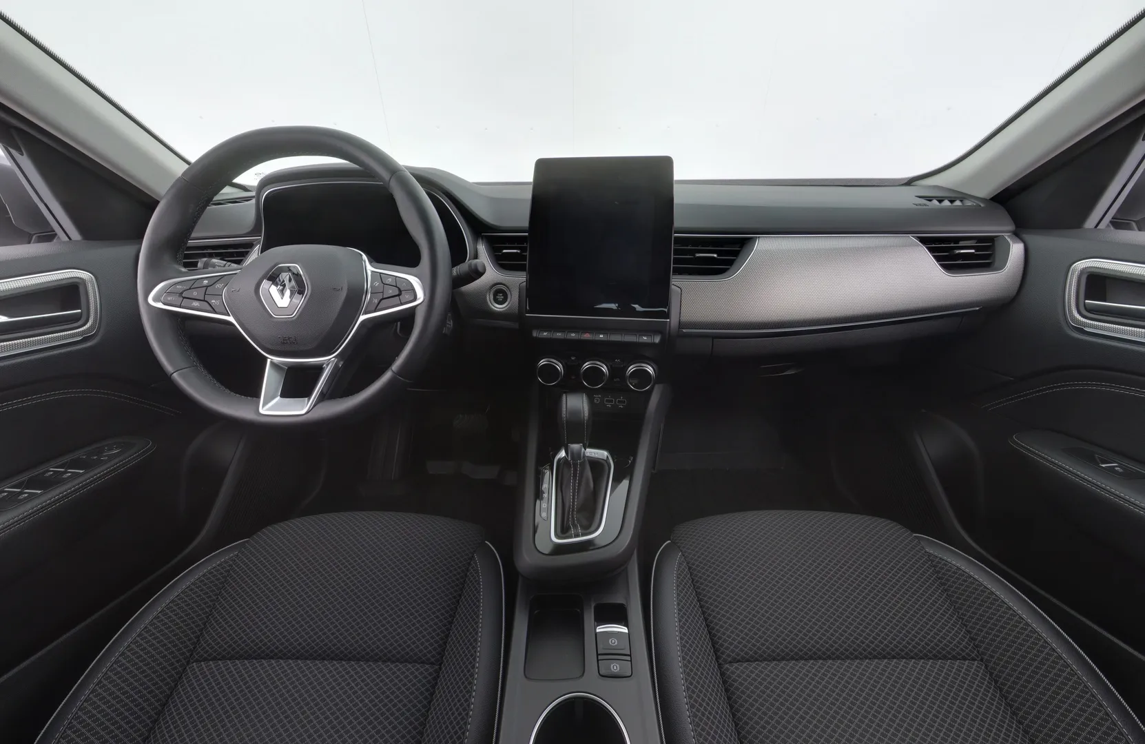 Renault Arkana EUE-836 carousel image