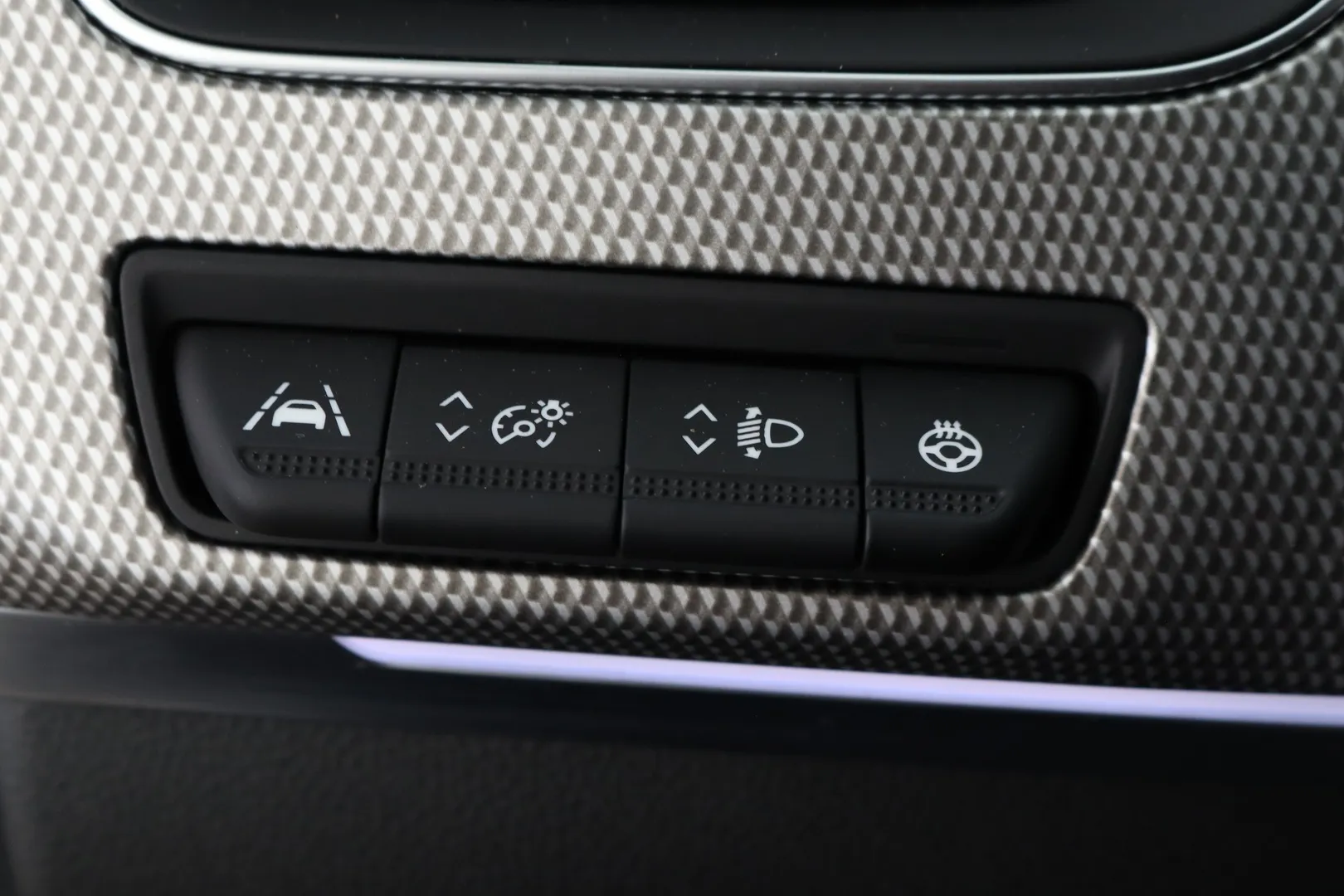 Renault Arkana EUE-836 carousel image