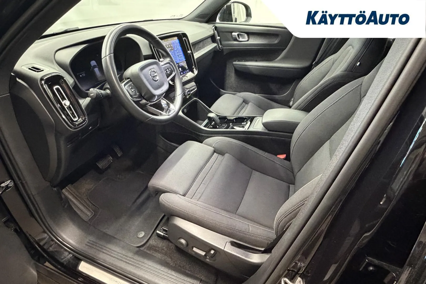 Volvo XC40 XRR-941 carousel image