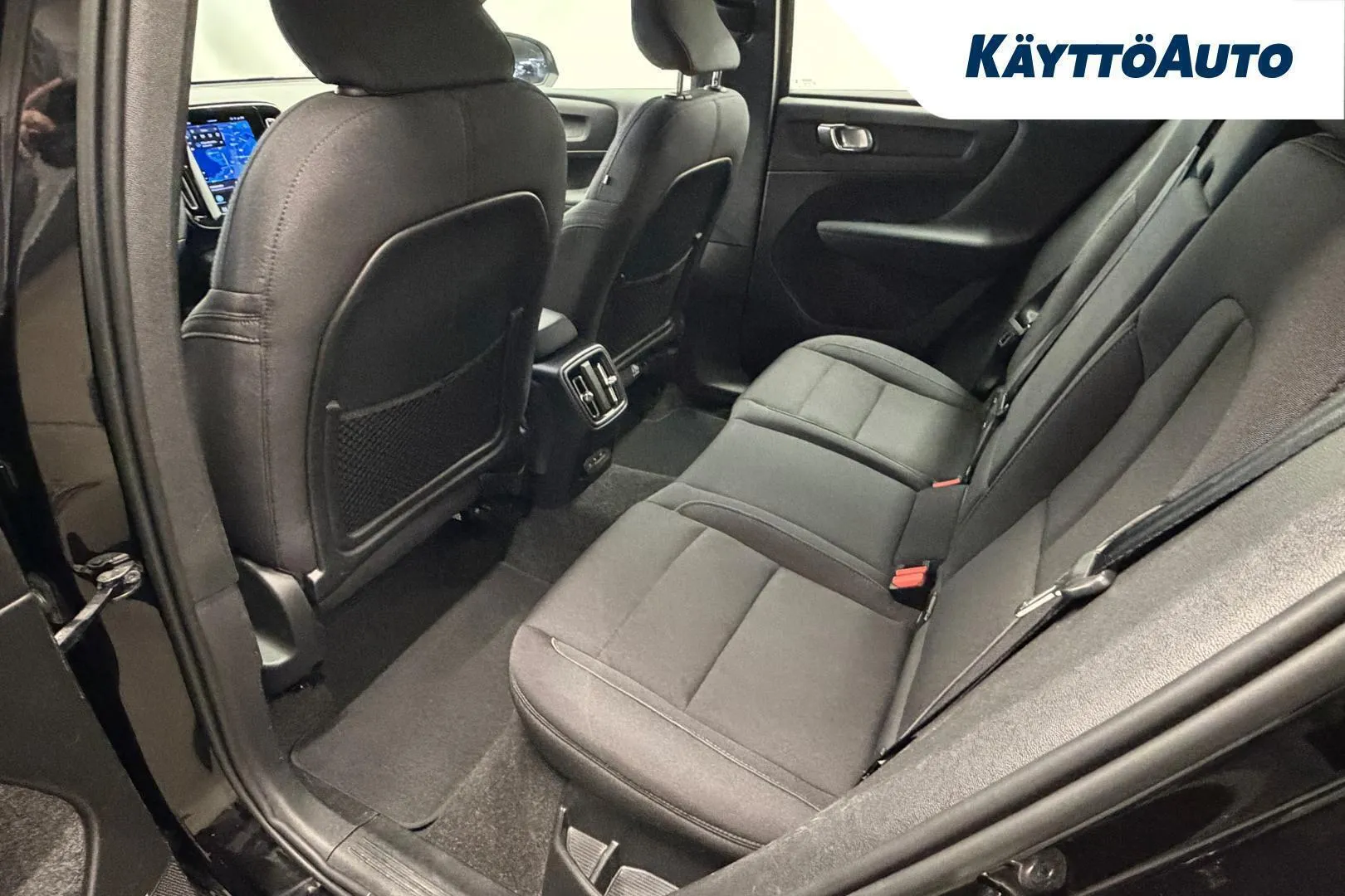 Volvo XC40 XRR-941 carousel image