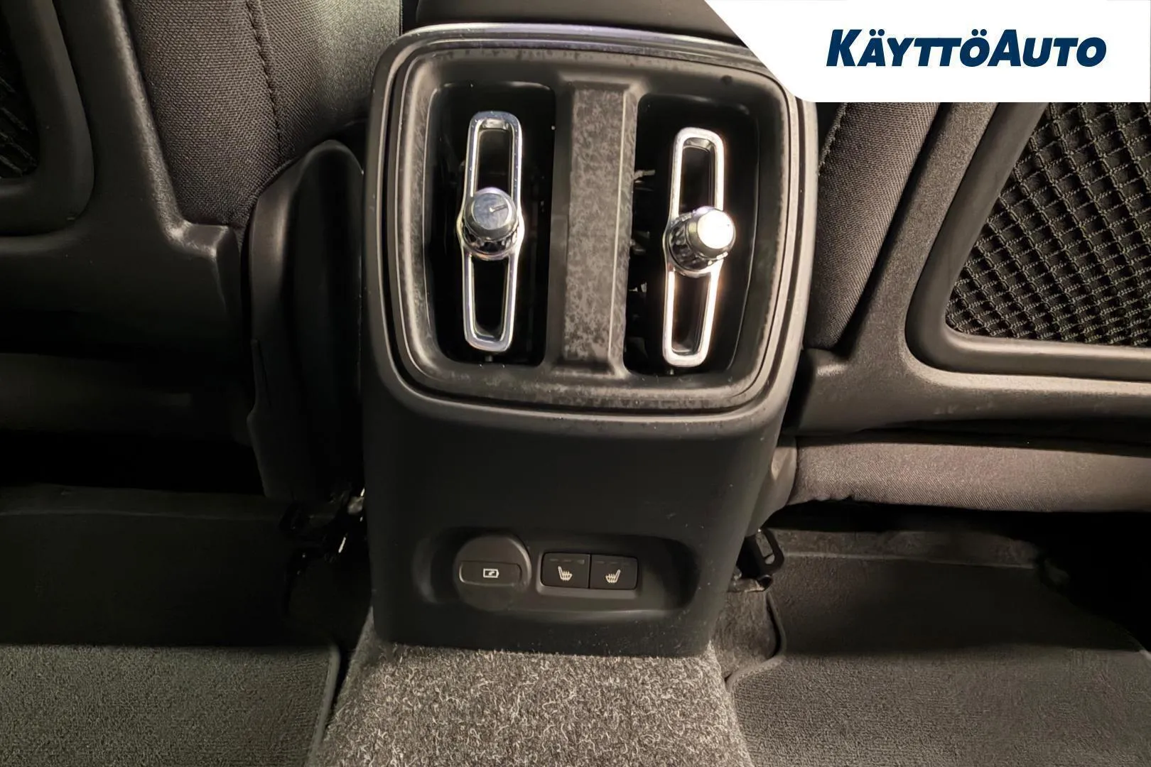 Volvo XC40 XRR-941 carousel image