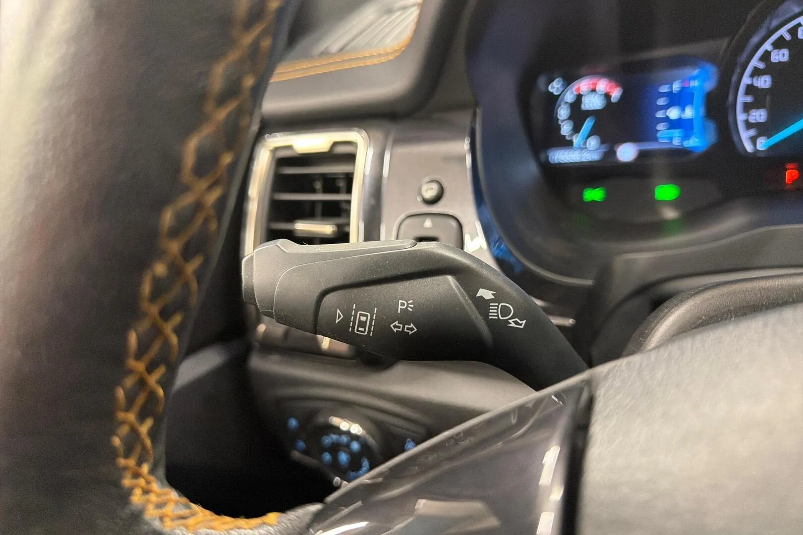Ford Ranger NMS-164 carousel image