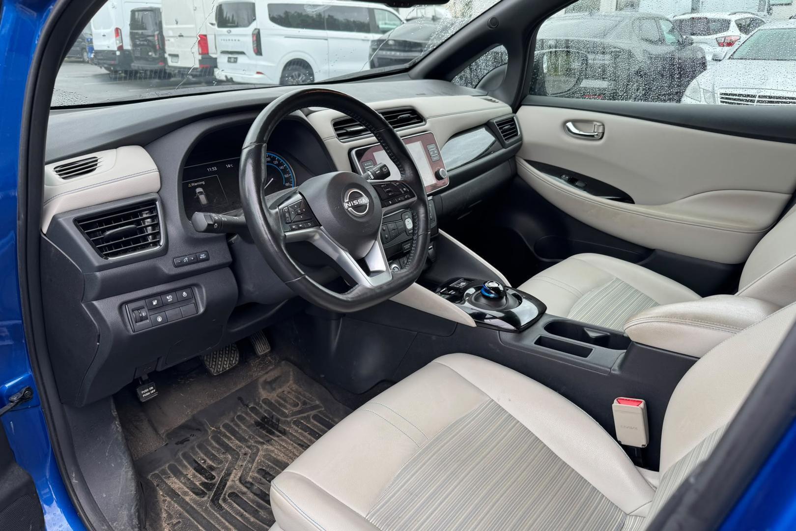 Nissan Leaf 2023, kuva 7/10