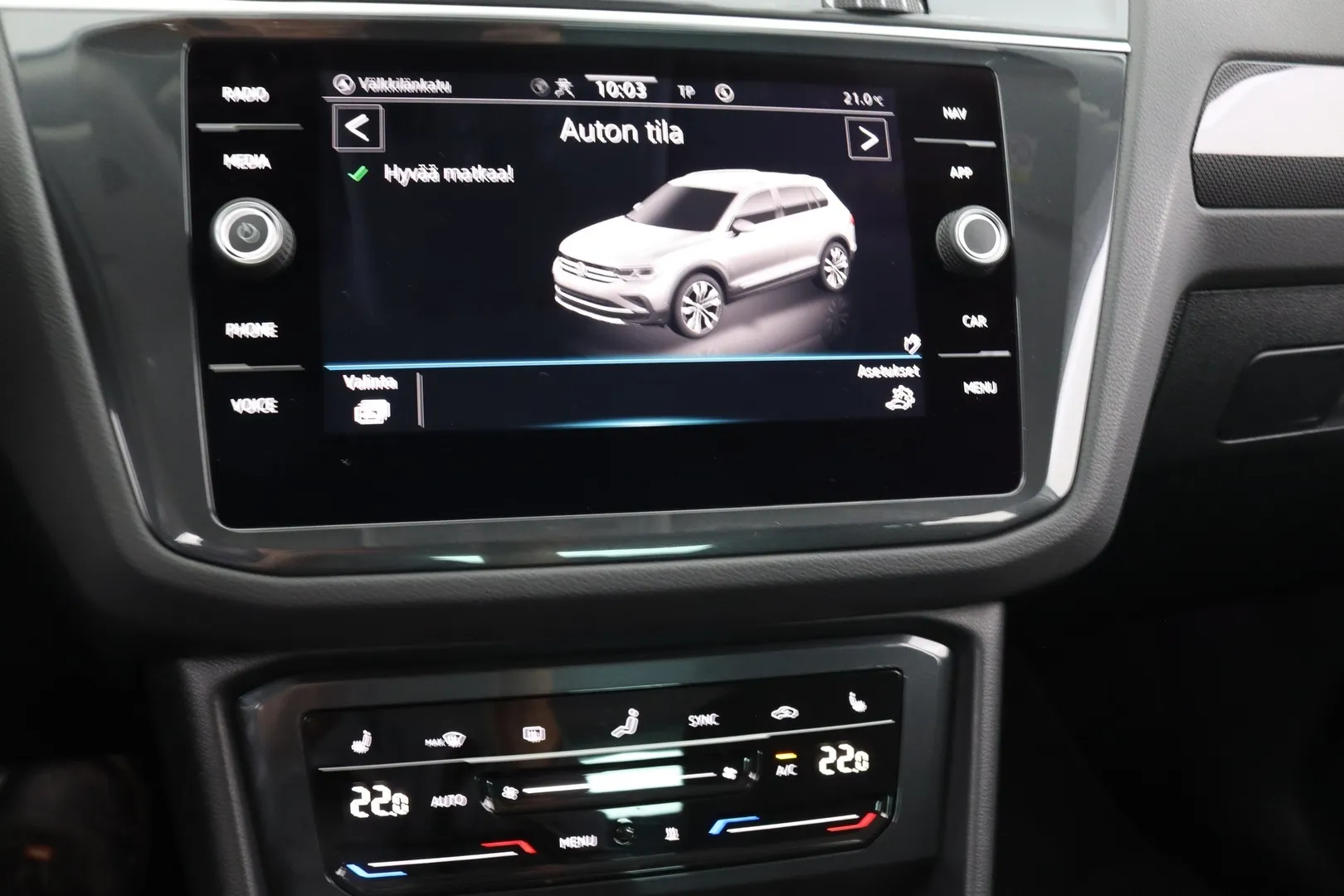 Volkswagen Tiguan FRG-985 carousel image