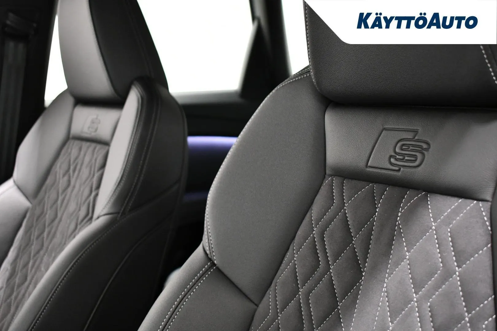 Audi Q4 e-tron GPN-888 carousel image