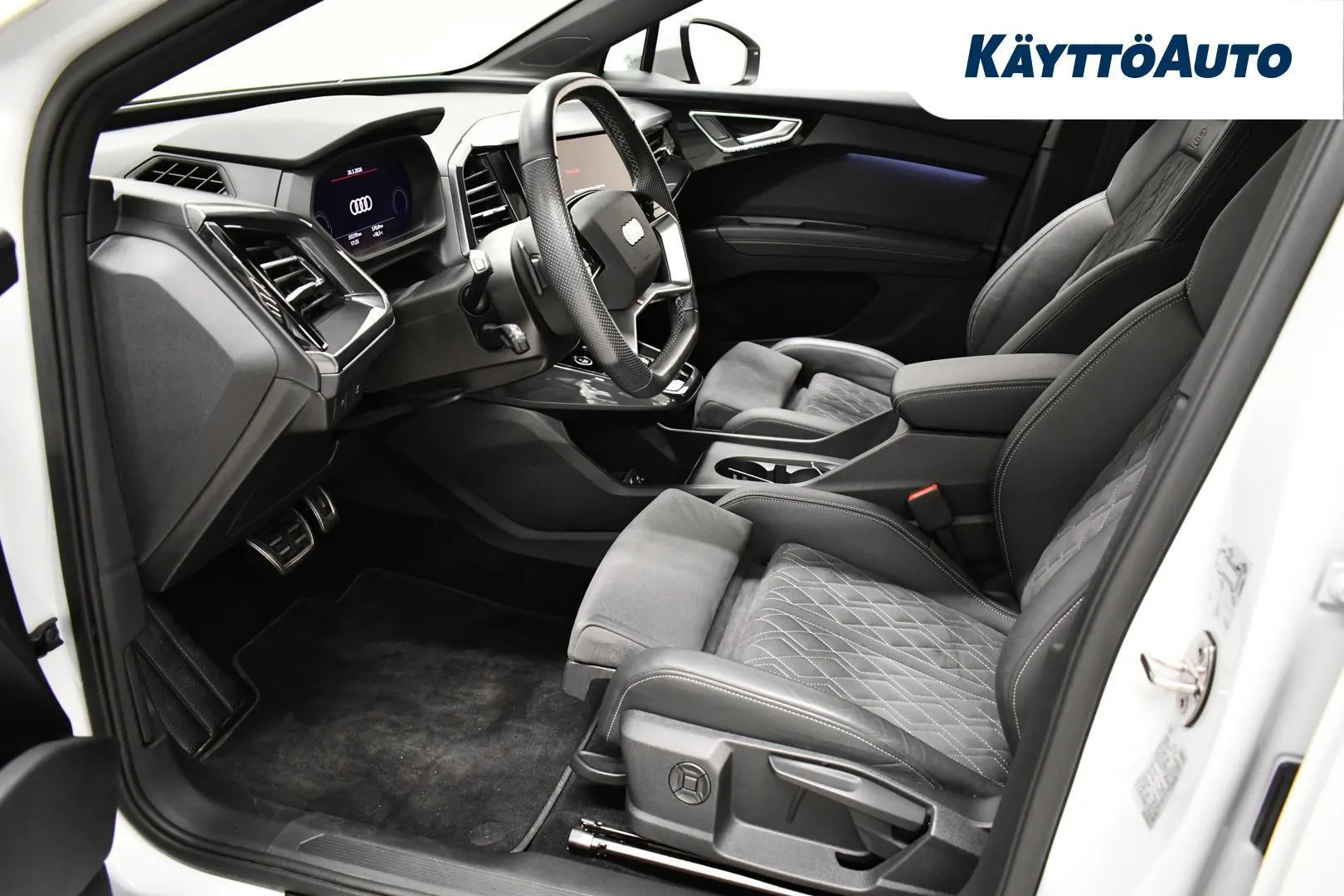 Audi Q4 e-tron GPN-888 carousel image