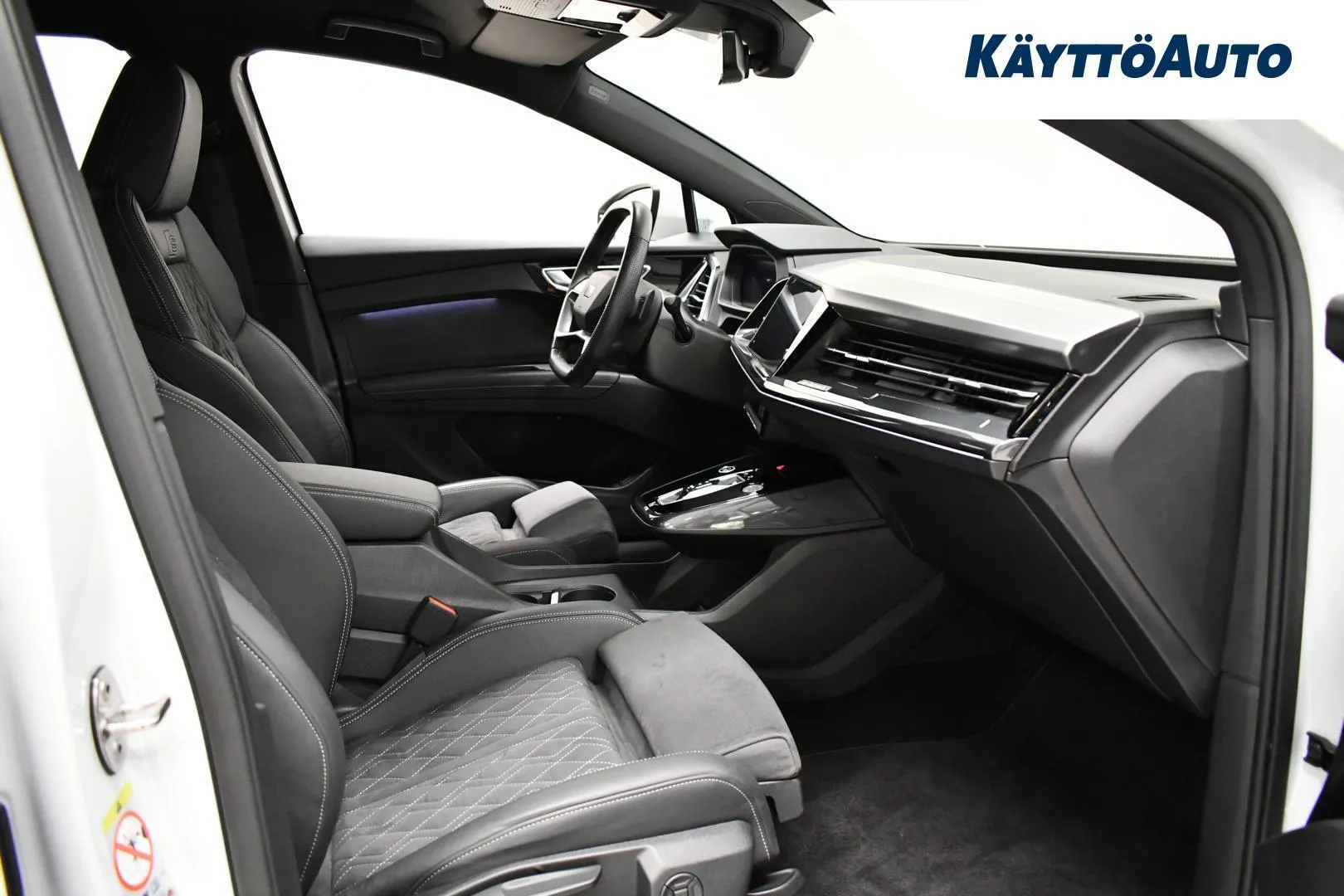 Audi Q4 e-tron GPN-888 carousel image