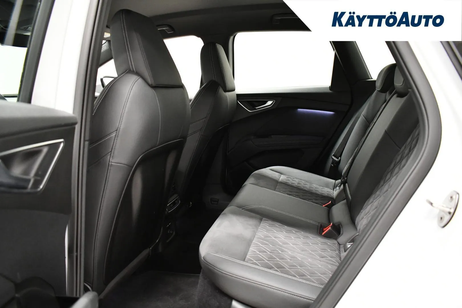 Audi Q4 e-tron GPN-888 carousel image