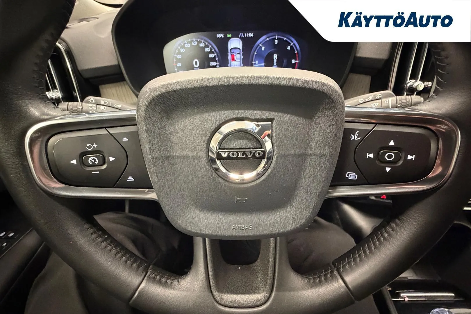 Volvo XC40 COL-236 carousel image
