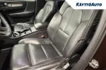 Volvo XC40 COL-236 carousel thumbs