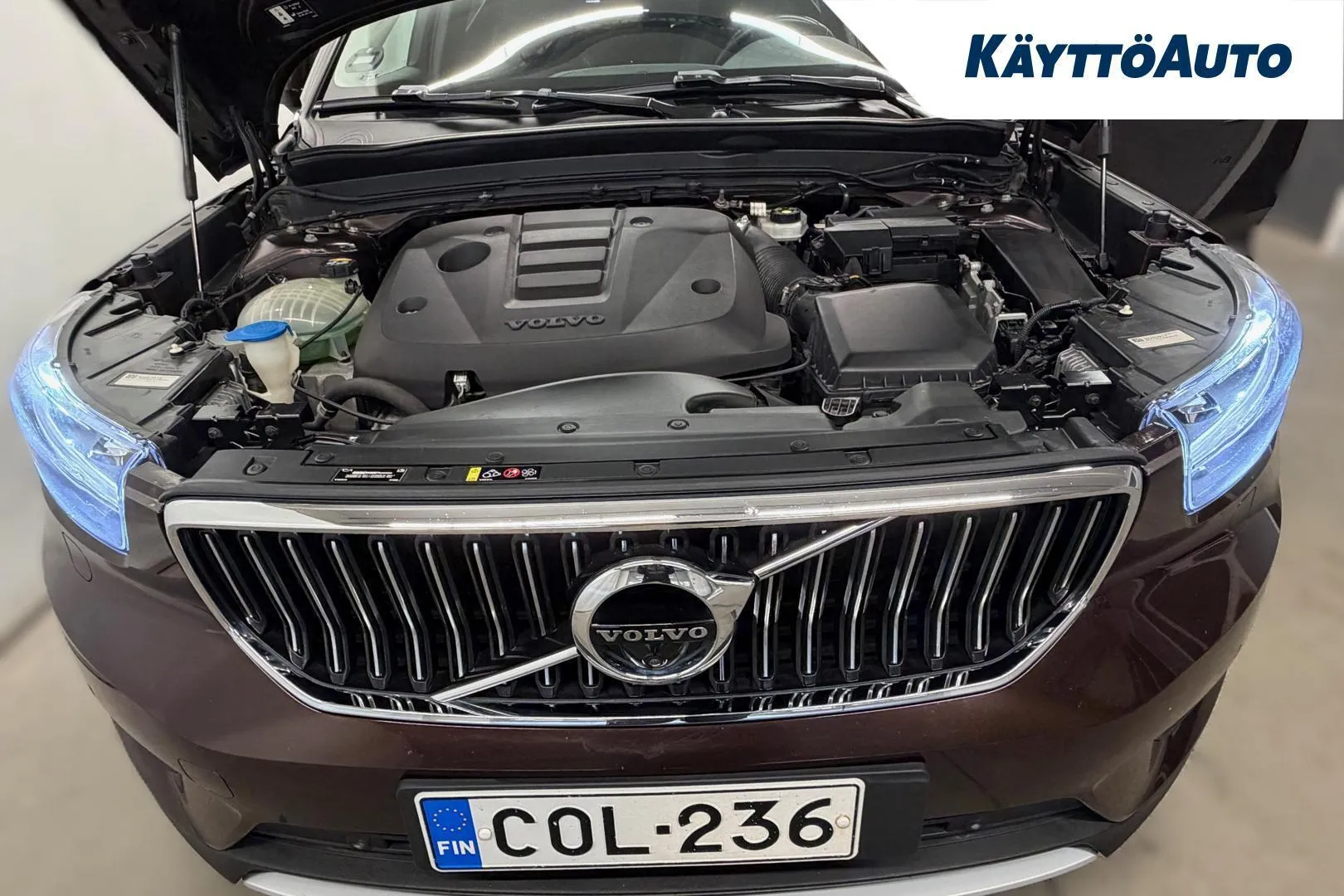 Volvo XC40 COL-236 carousel image