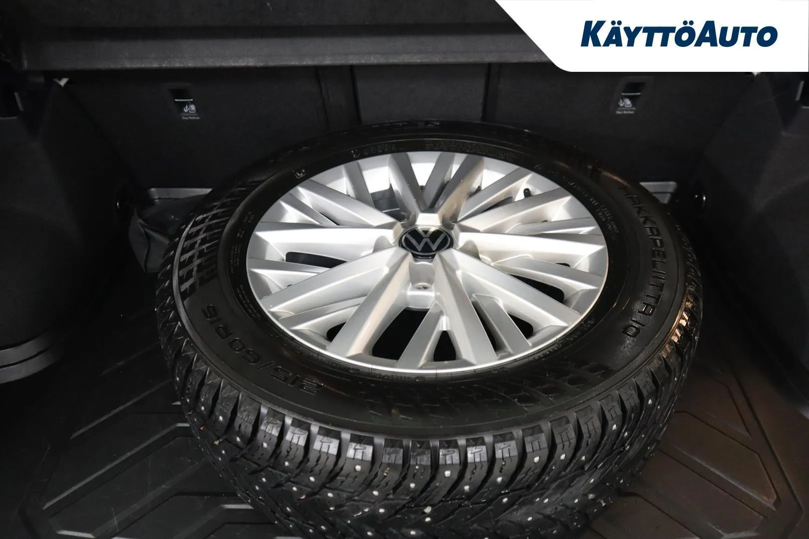 Volkswagen T-Roc RUV-139 carousel image