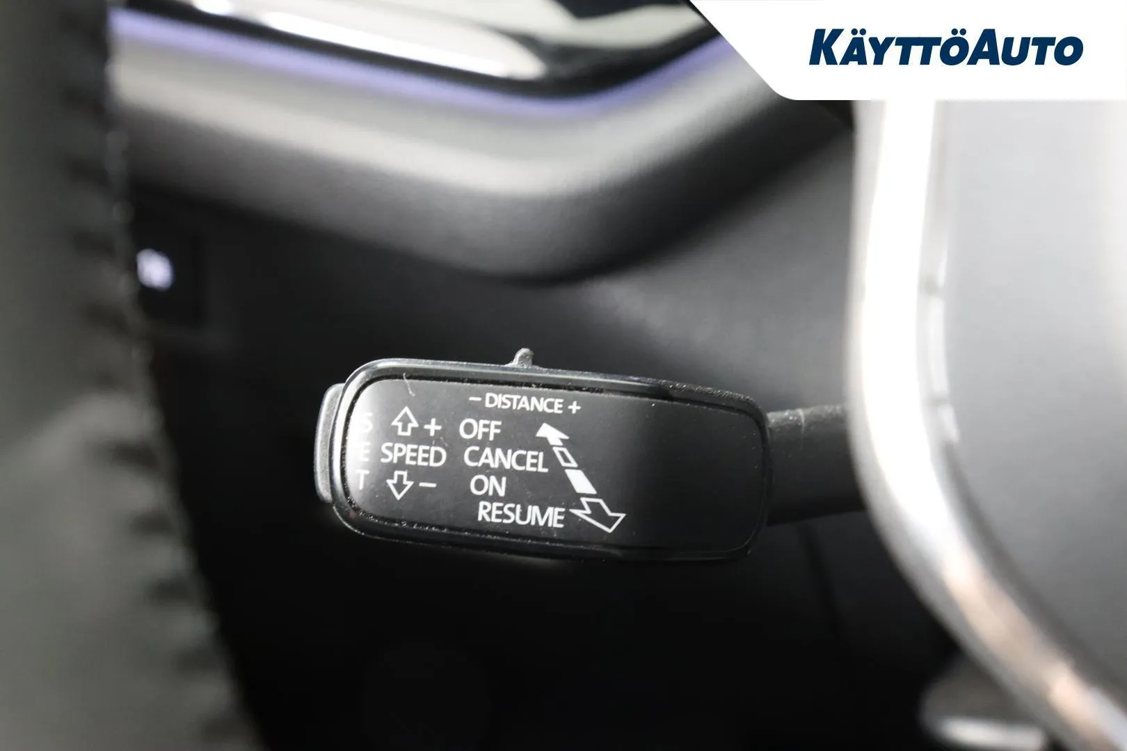 Skoda Octavia LSK-877 carousel image