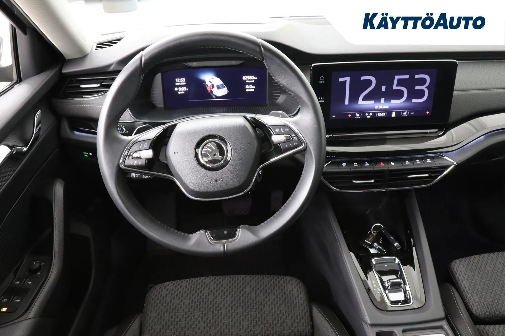 Skoda Octavia LSK-877 carousel image