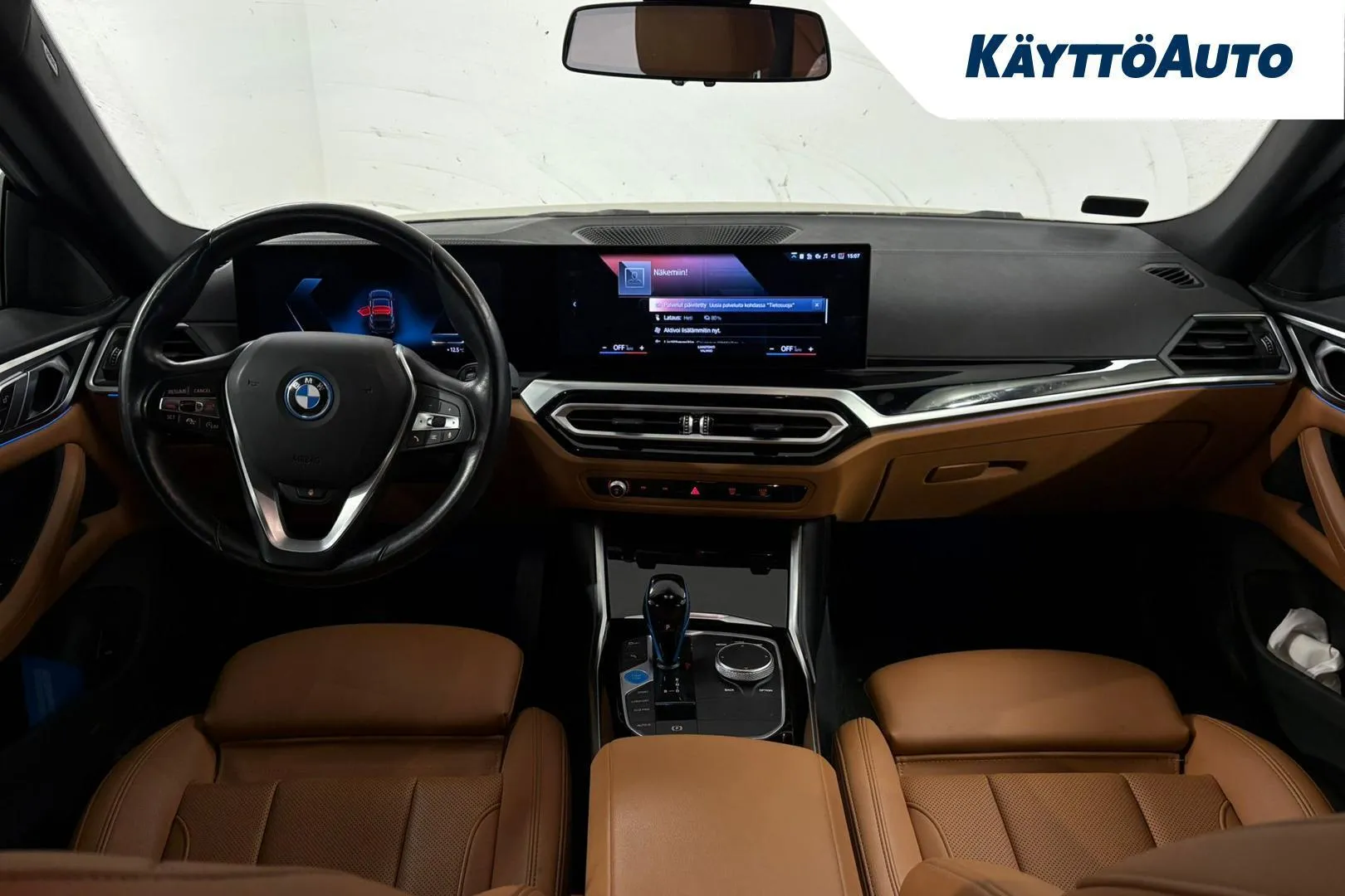 BMW i4 MON-816 carousel image