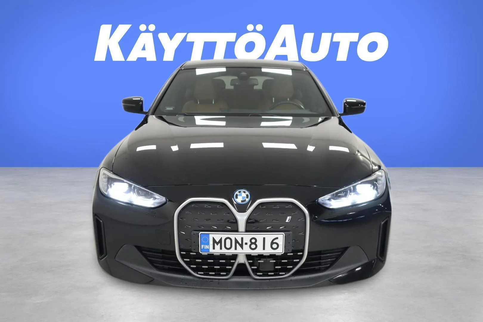 BMW i4 MON-816 carousel image