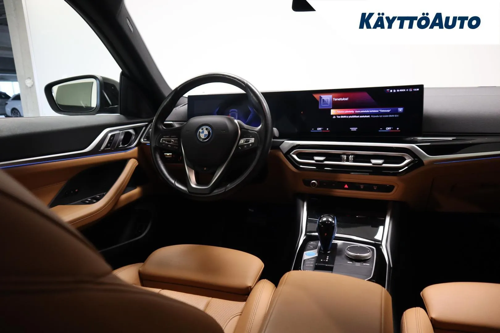 BMW i4 MON-816 carousel image