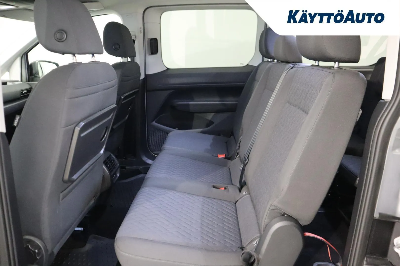 Volkswagen Caddy OZX-282 carousel image