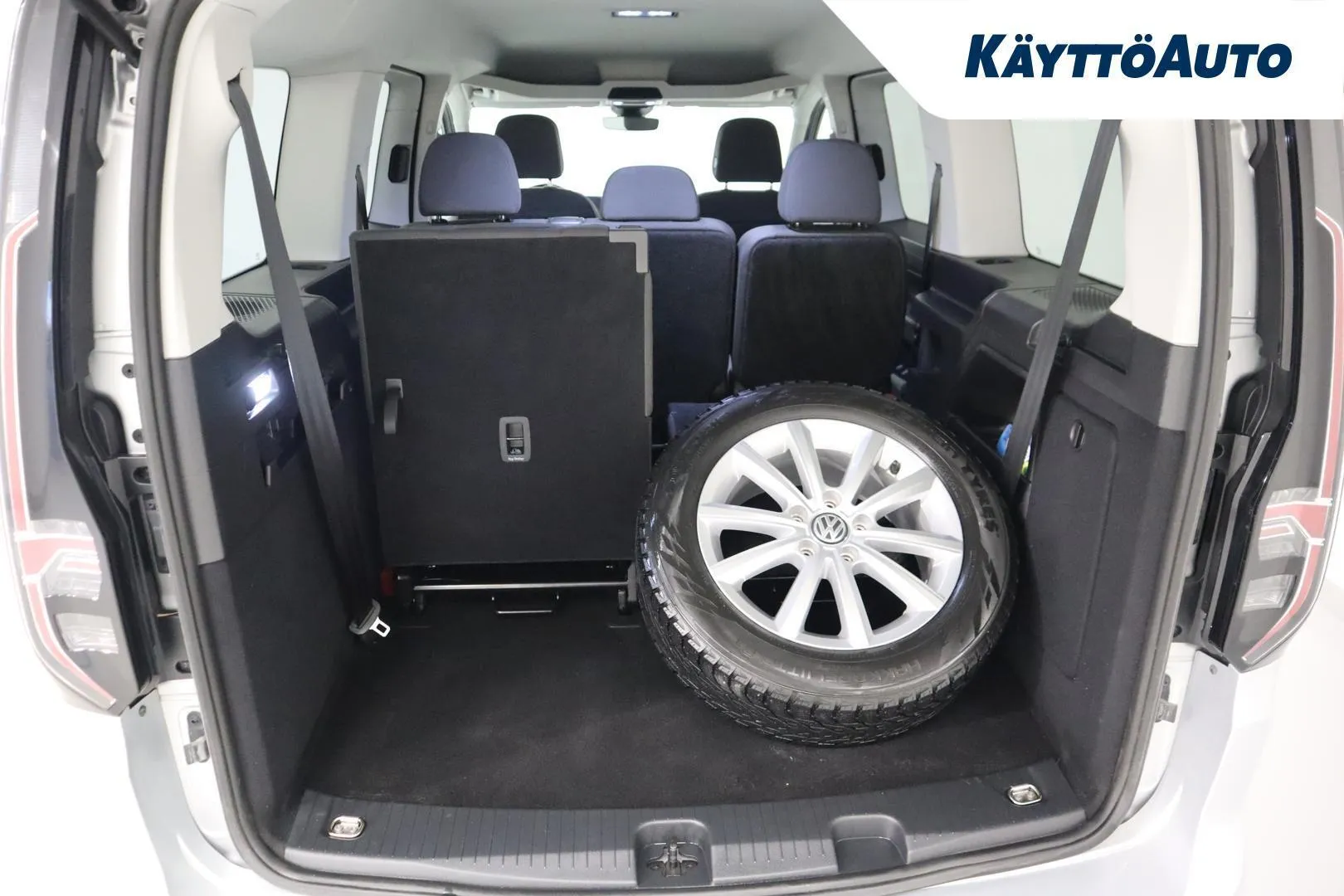 Volkswagen Caddy OZX-282 carousel image