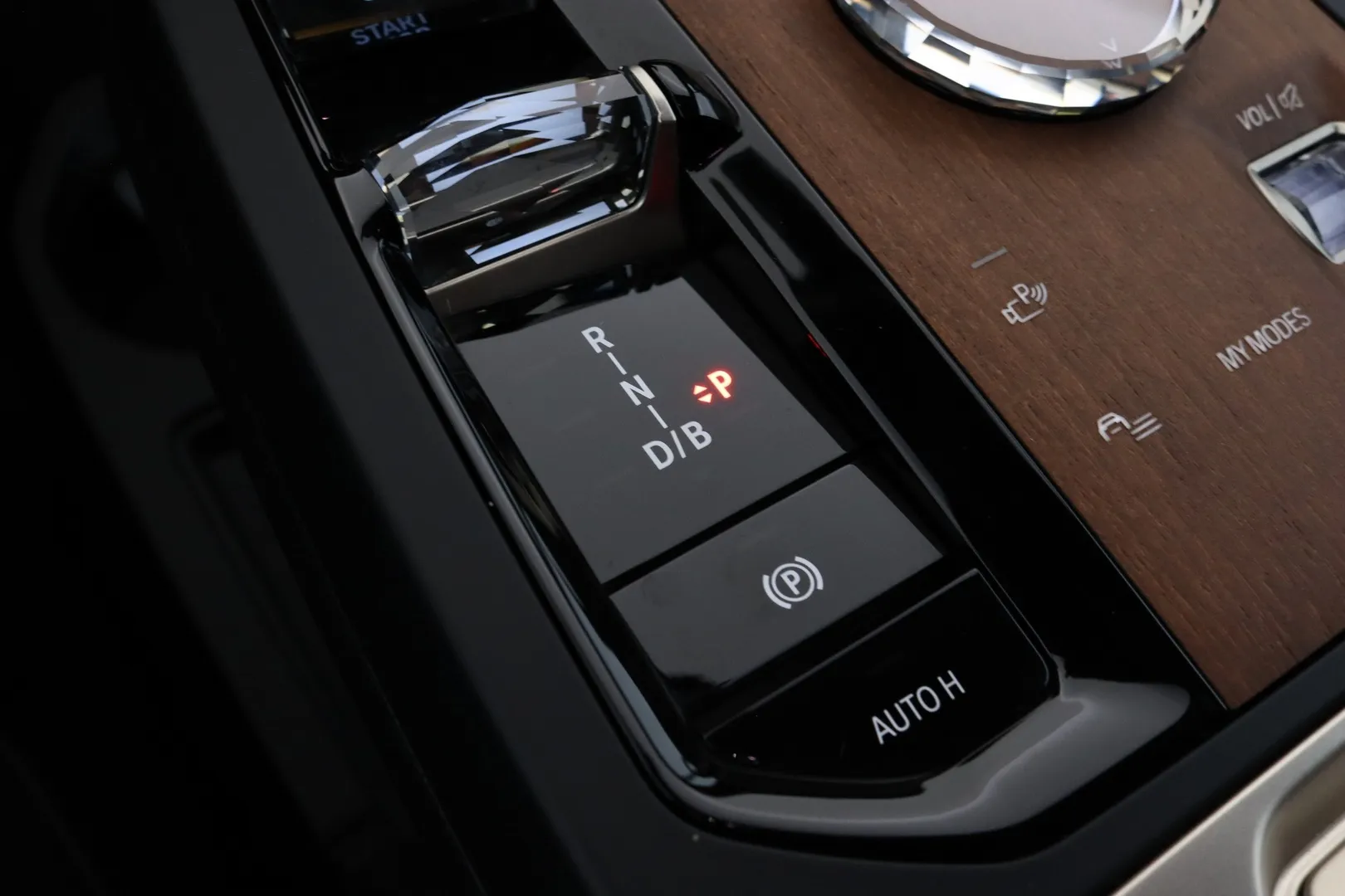 BMW iX FPB-670 carousel image