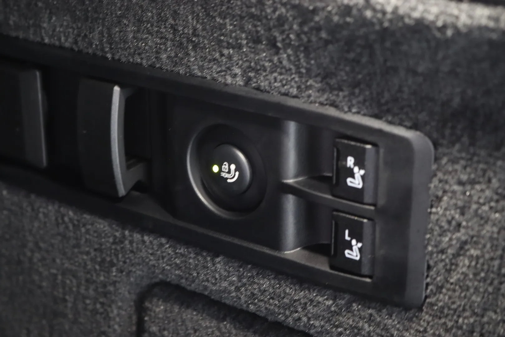 BMW iX FPB-670 carousel image