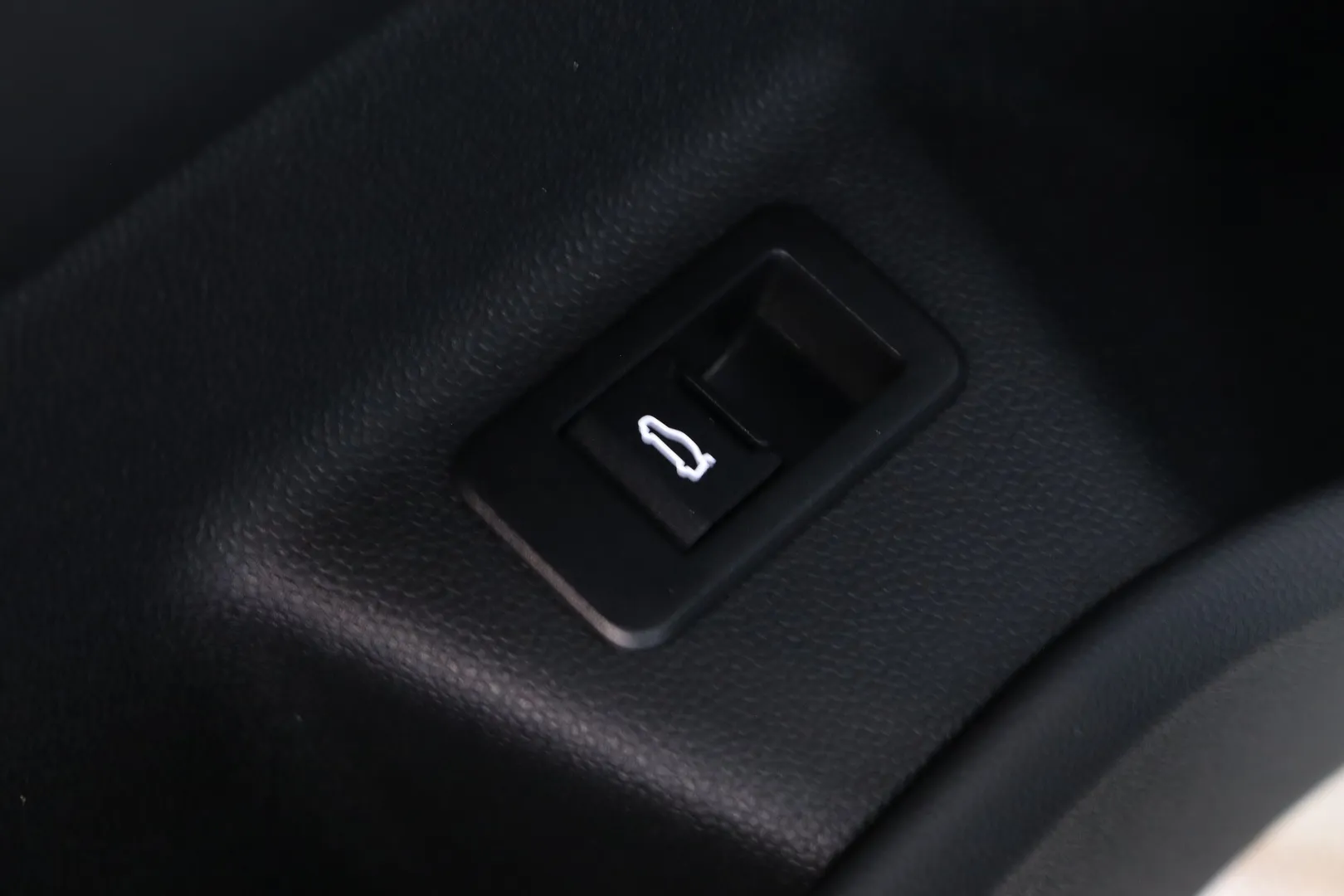 BMW iX FPB-670 carousel image