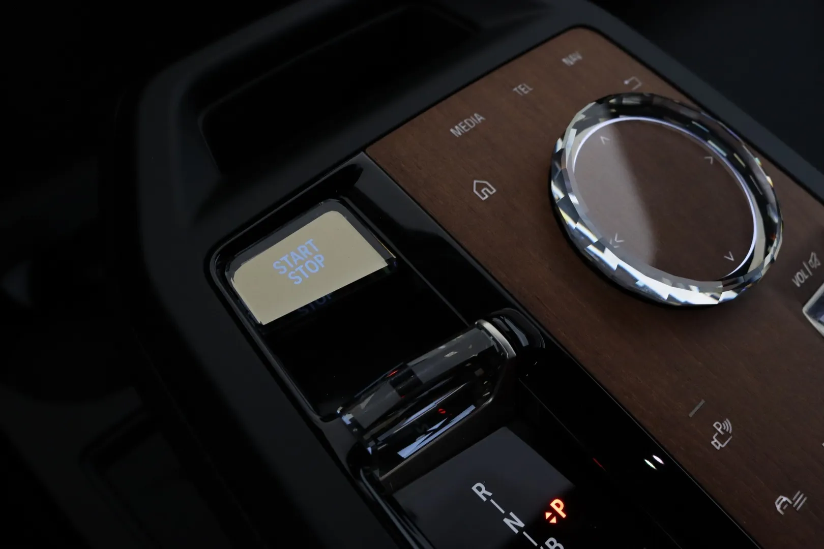 BMW iX FPB-670 carousel image