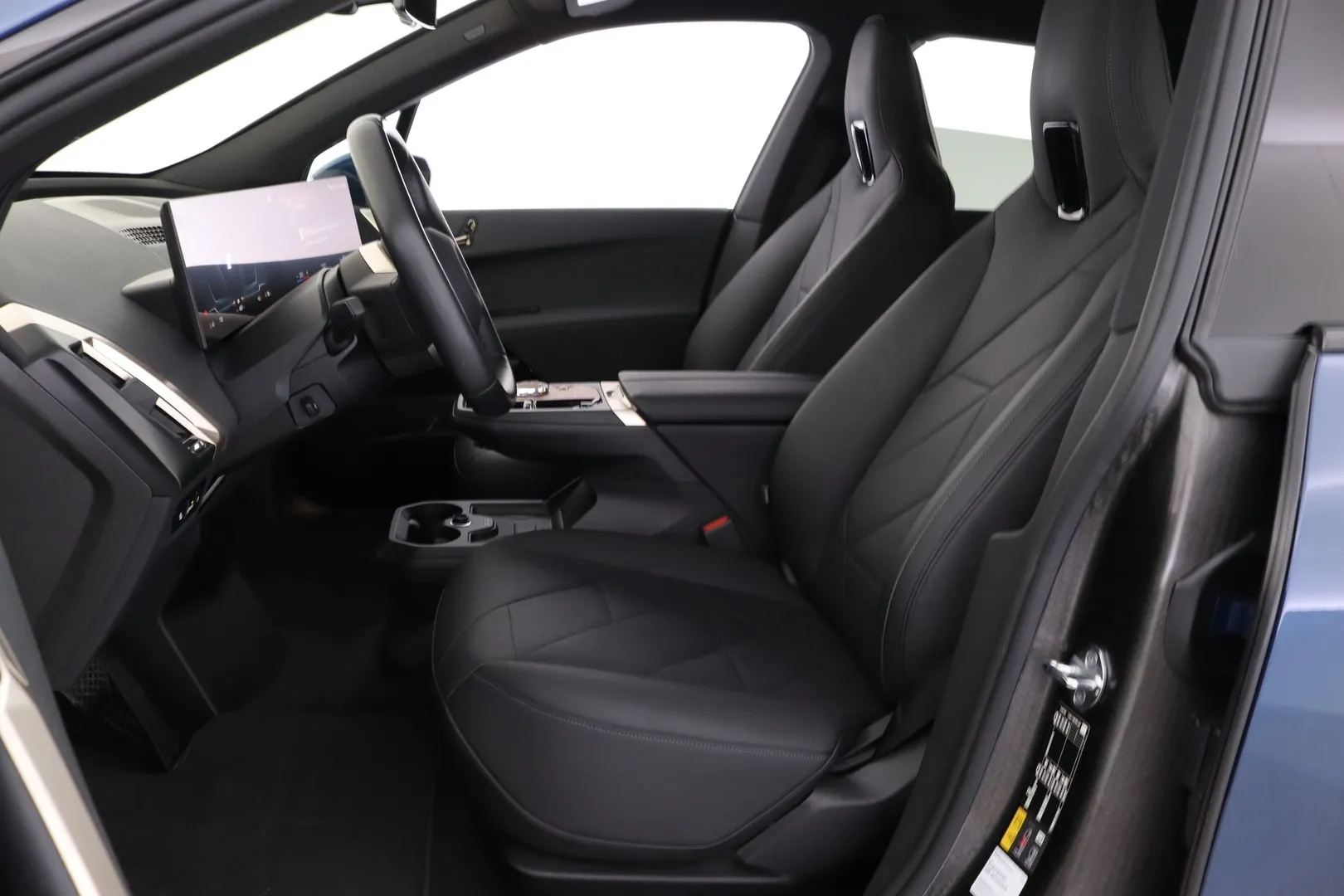 BMW iX FPB-670 carousel image