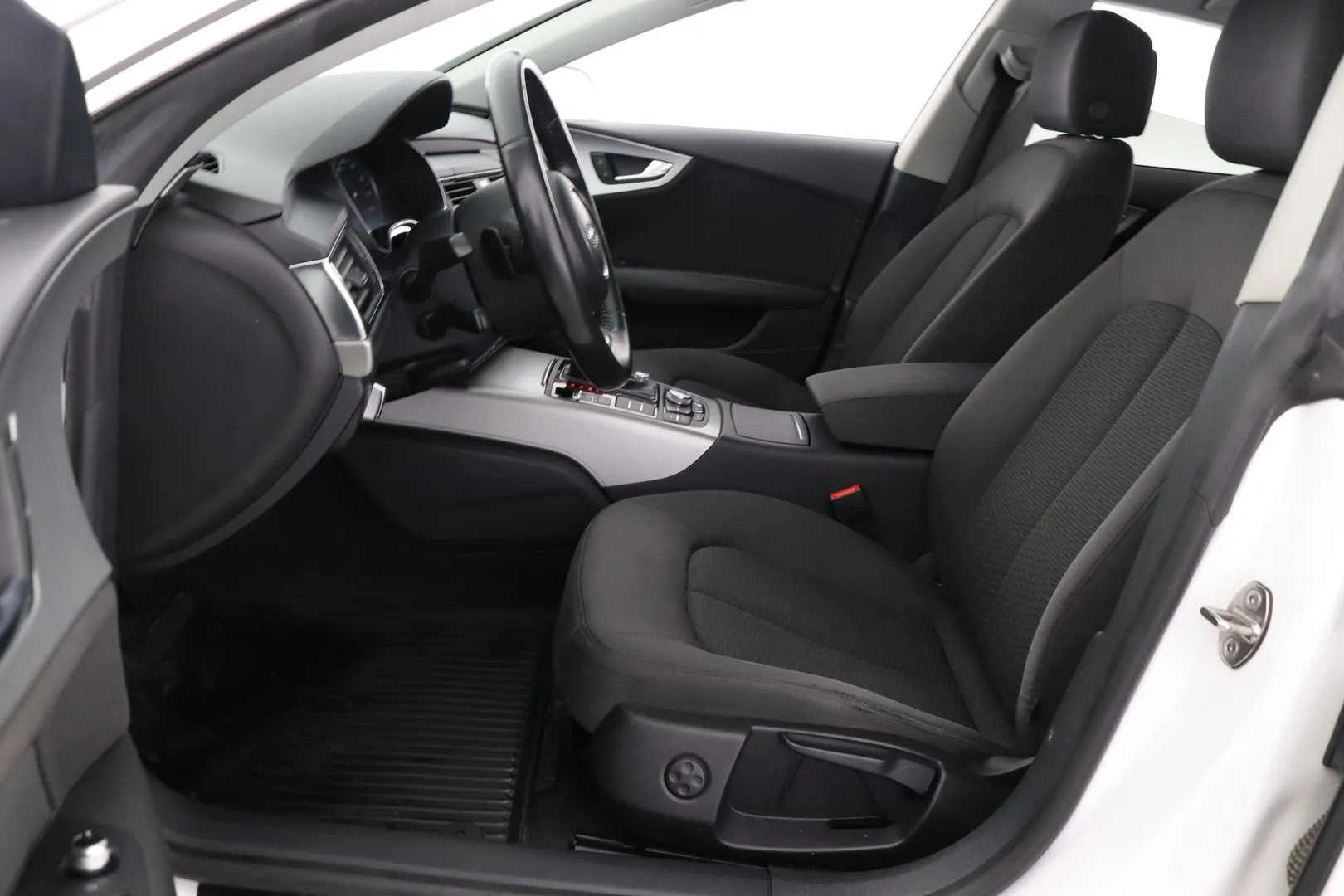 Audi A7 XRY-753 carousel image