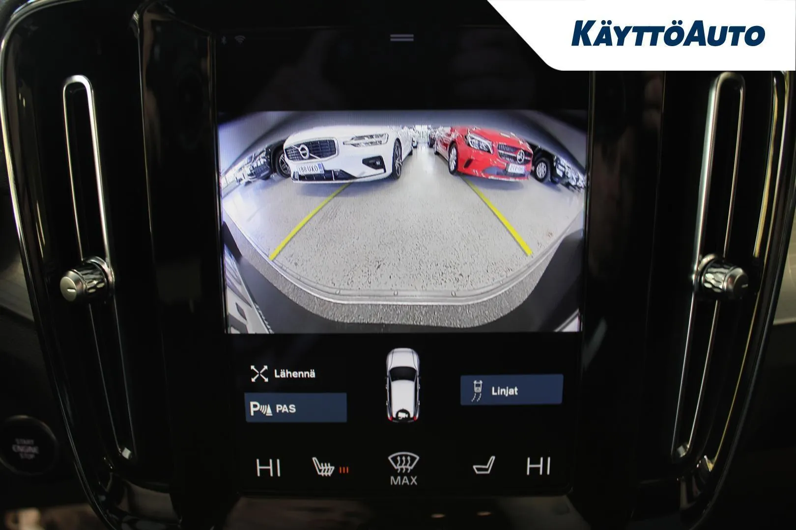 Volvo XC40 EUV-580 carousel image