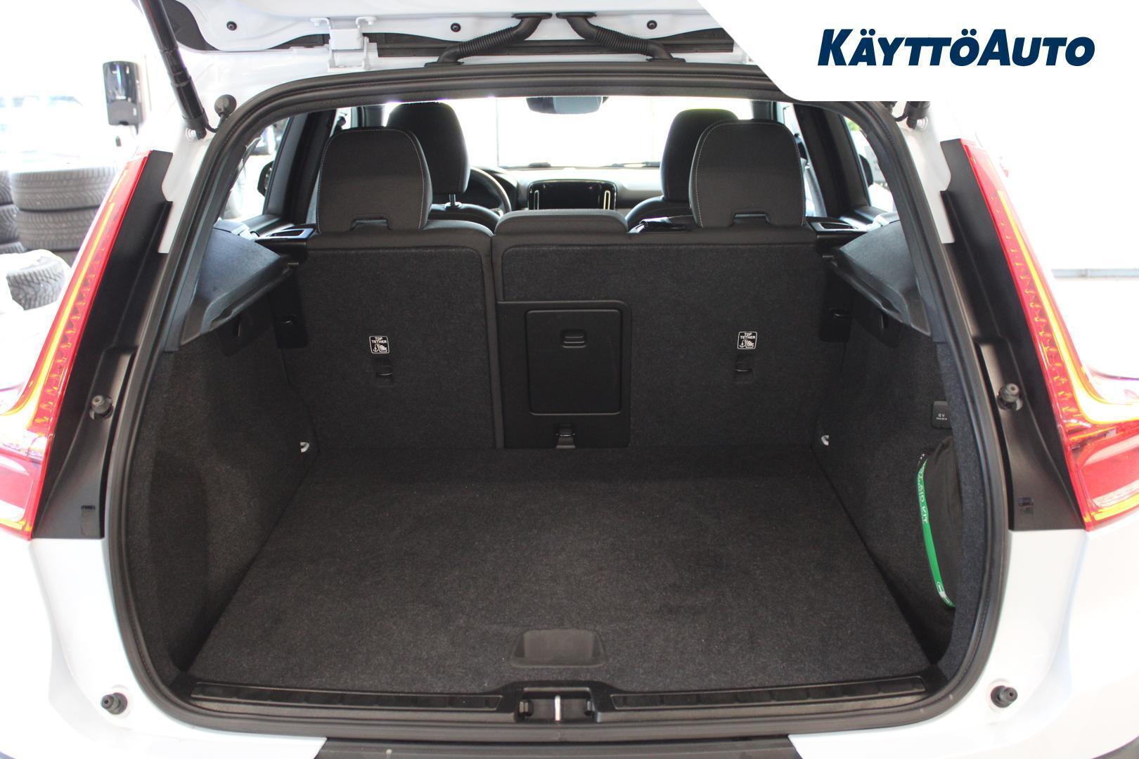 Volvo XC40 T5 TwE Plus Dark aut 2023, photo 7/25