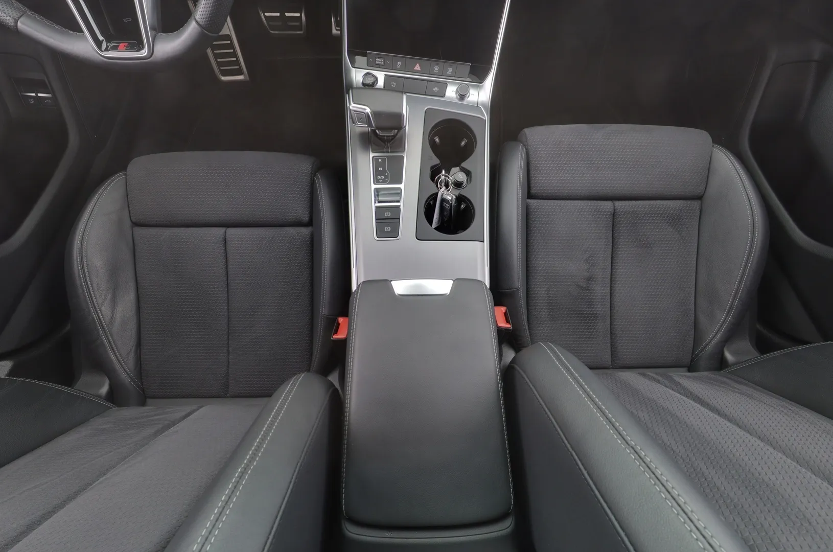 Audi A6 FRM-237 carousel image