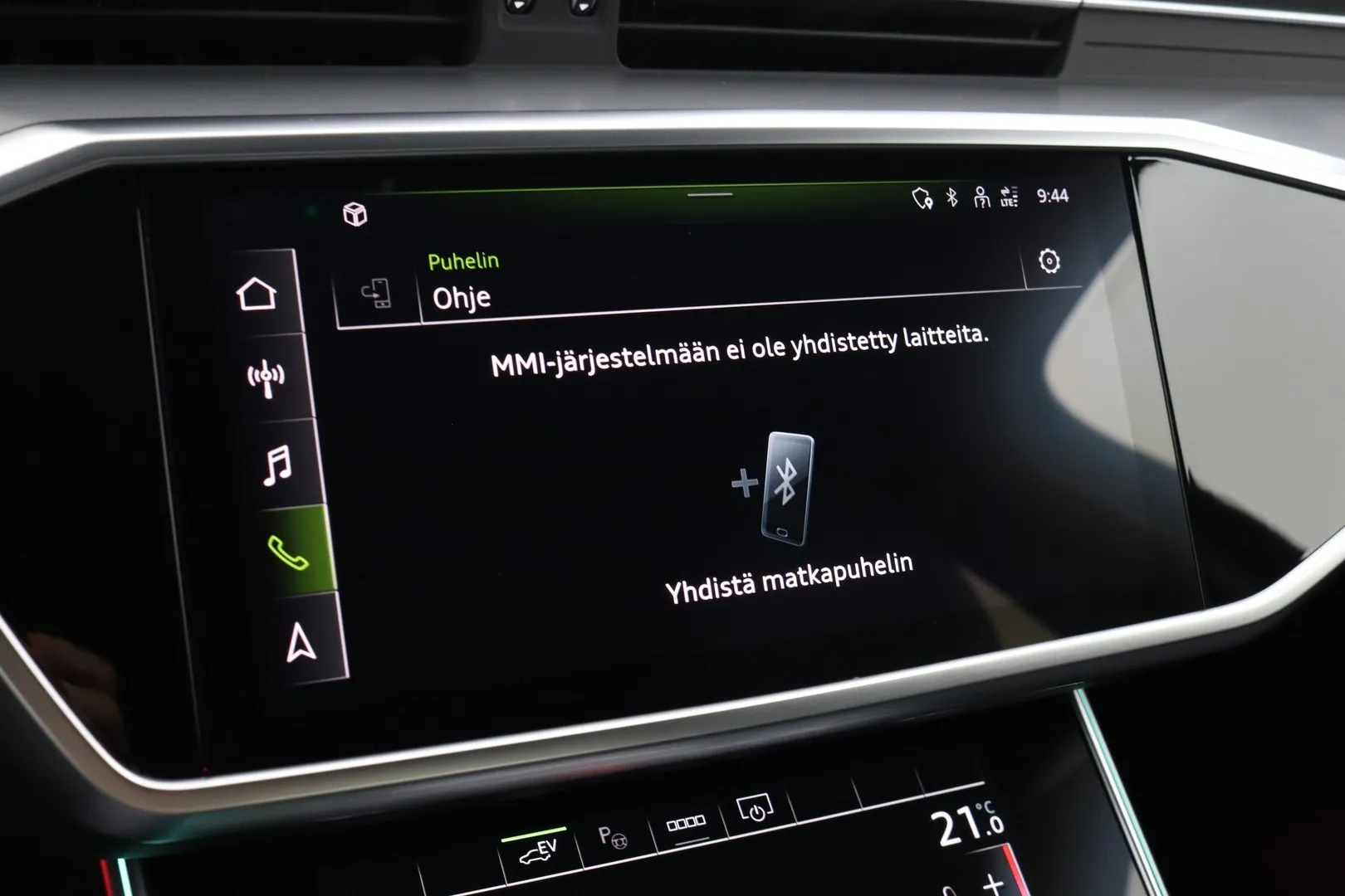 Audi A6 FRM-237 carousel image