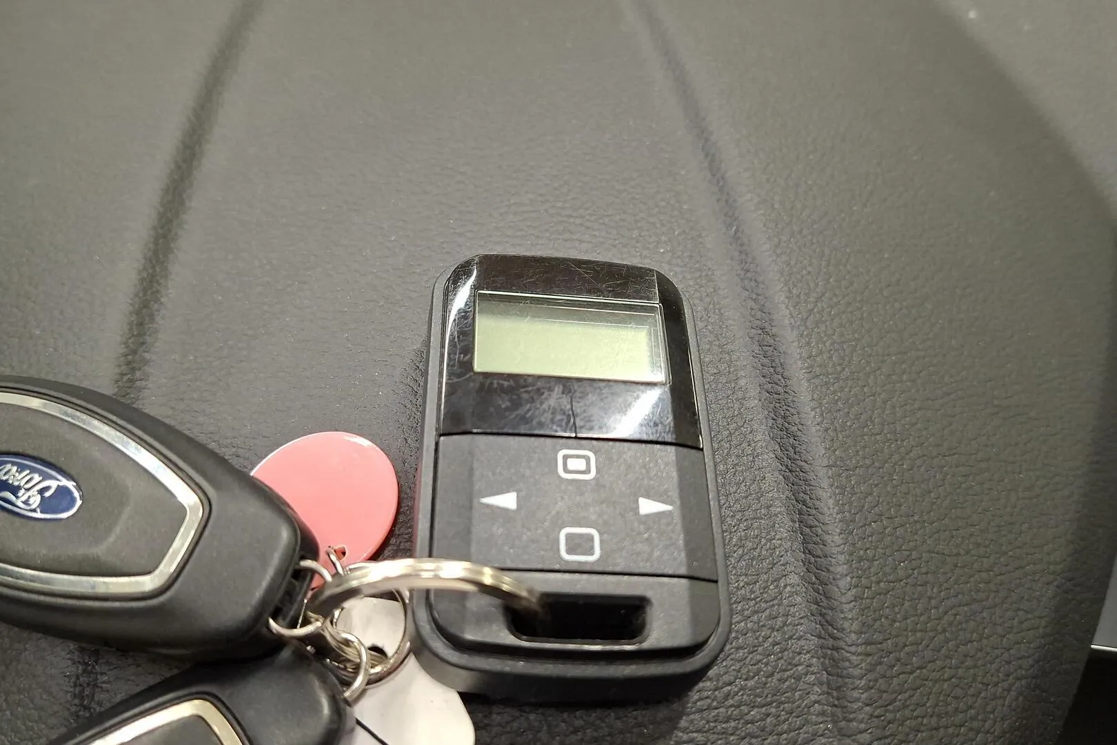 Ford Kuga INV-863 carousel image
