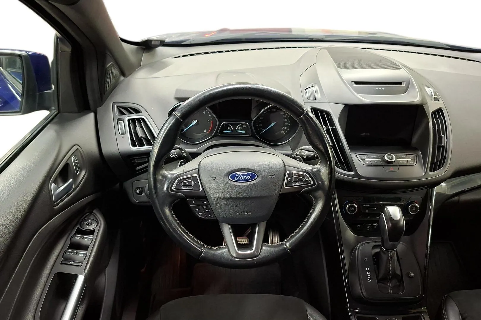 Ford Kuga INV-863 carousel image