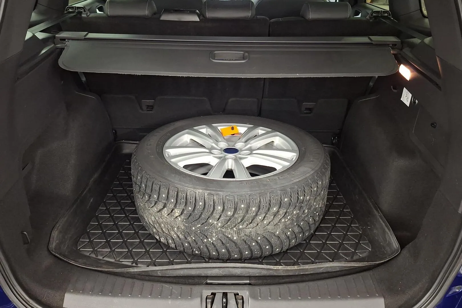 Ford Kuga INV-863 carousel image