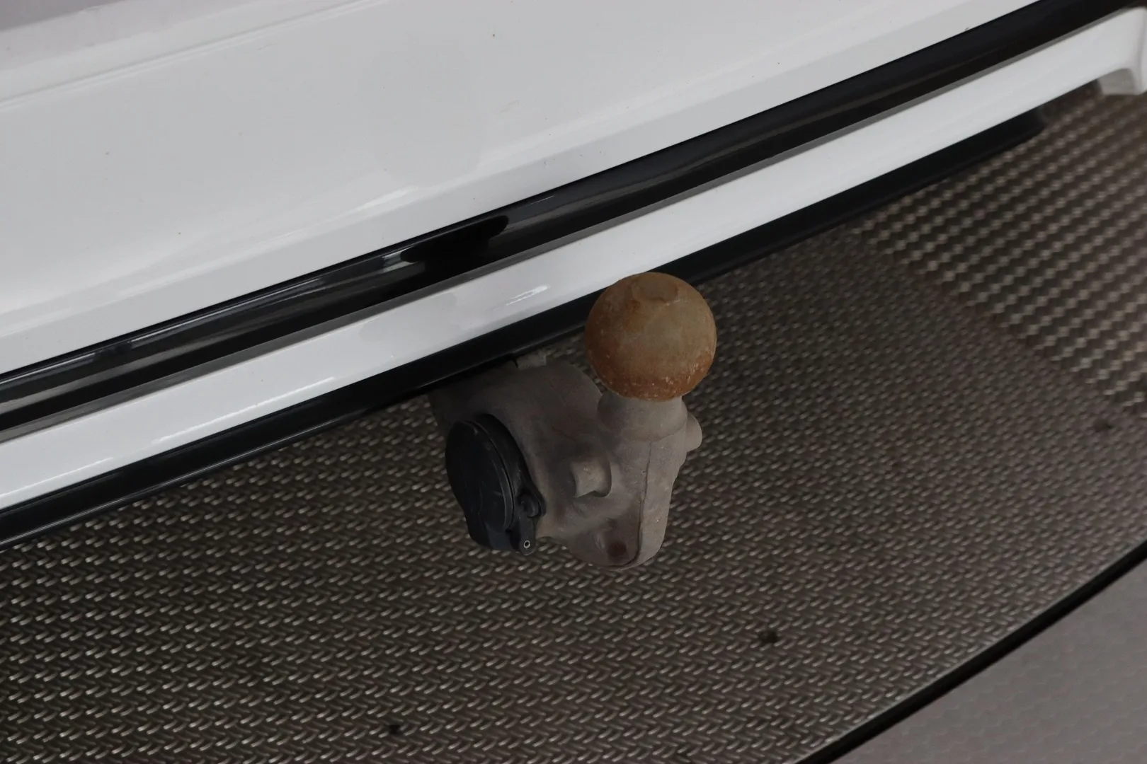 Volvo V60 OXU-881 carousel image