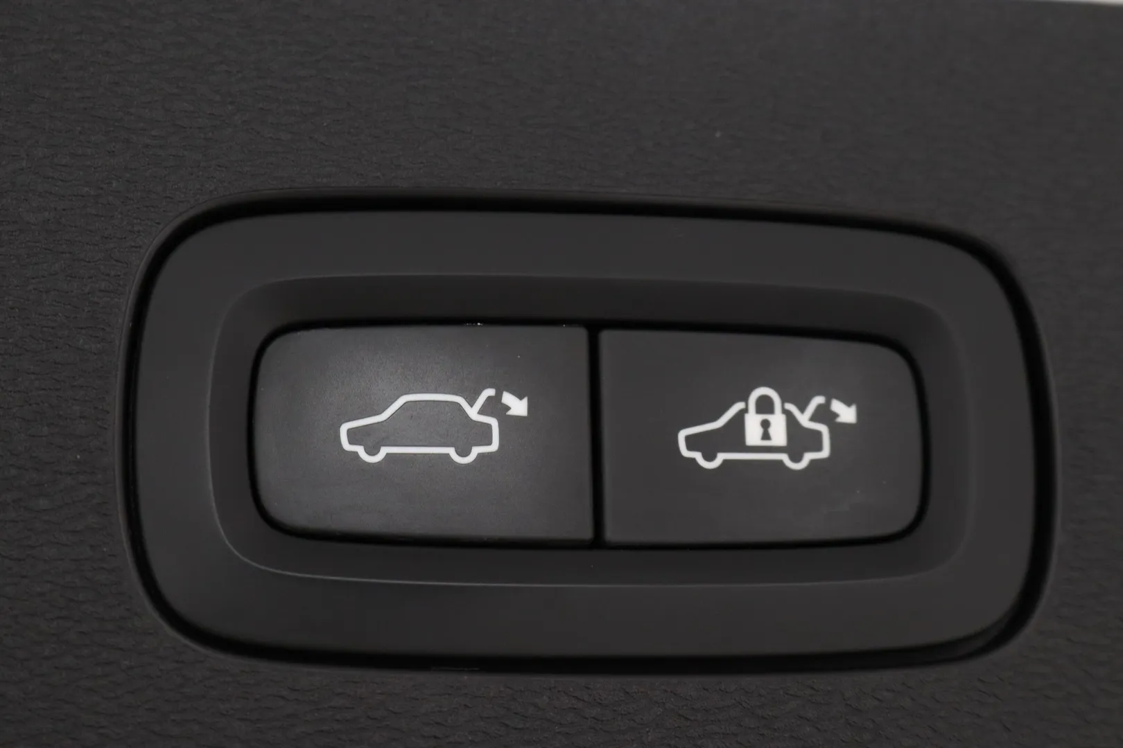 Volvo V60 OXU-881 carousel image