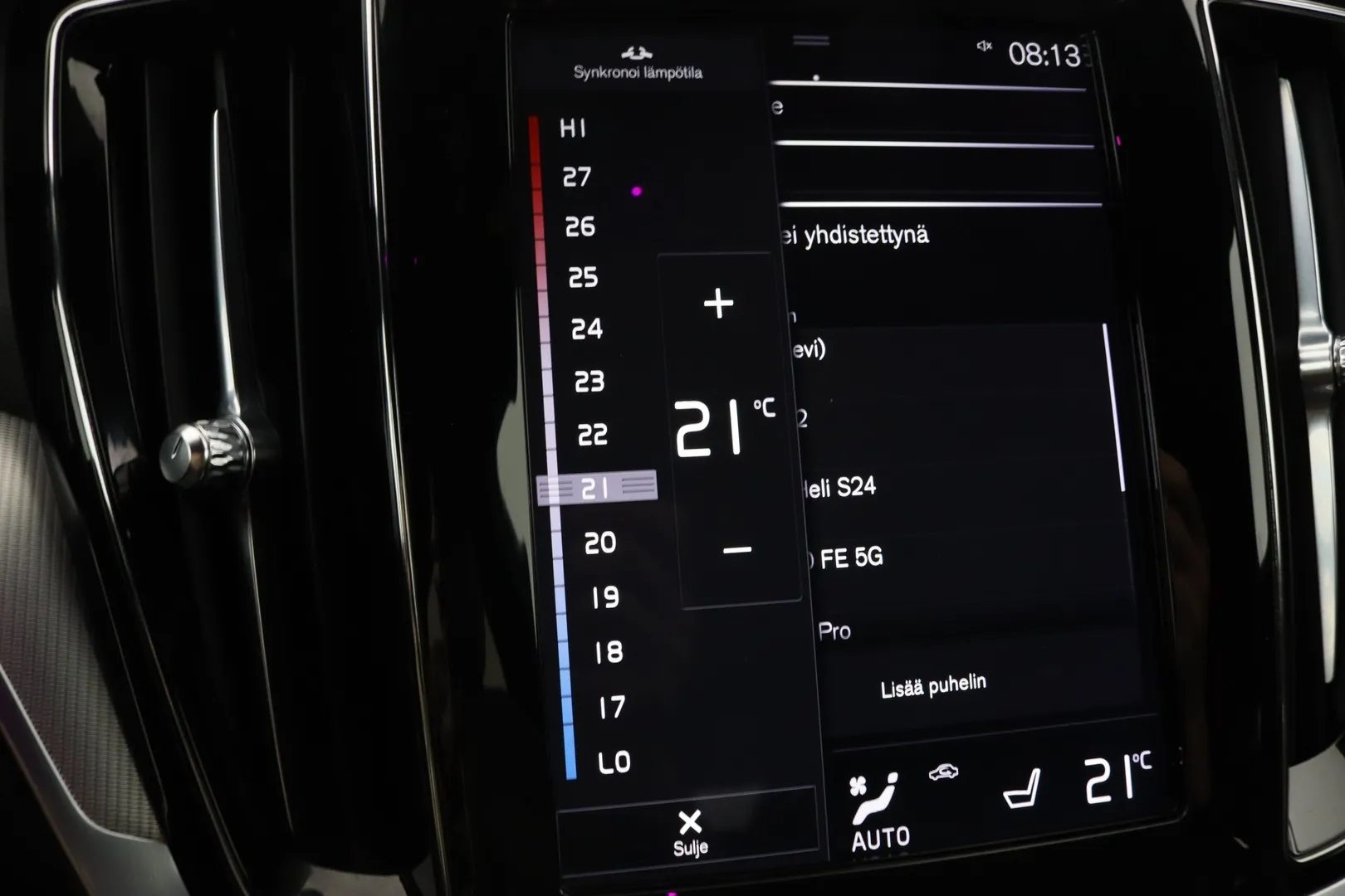 Volvo V60 OXU-881 carousel image