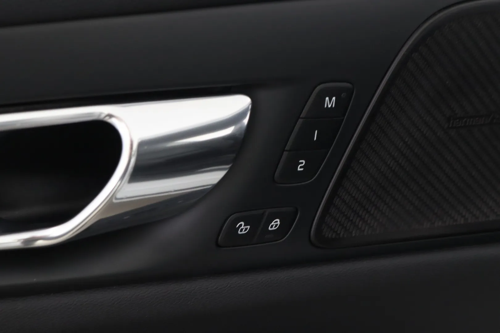 Volvo V60 OXU-881 carousel image