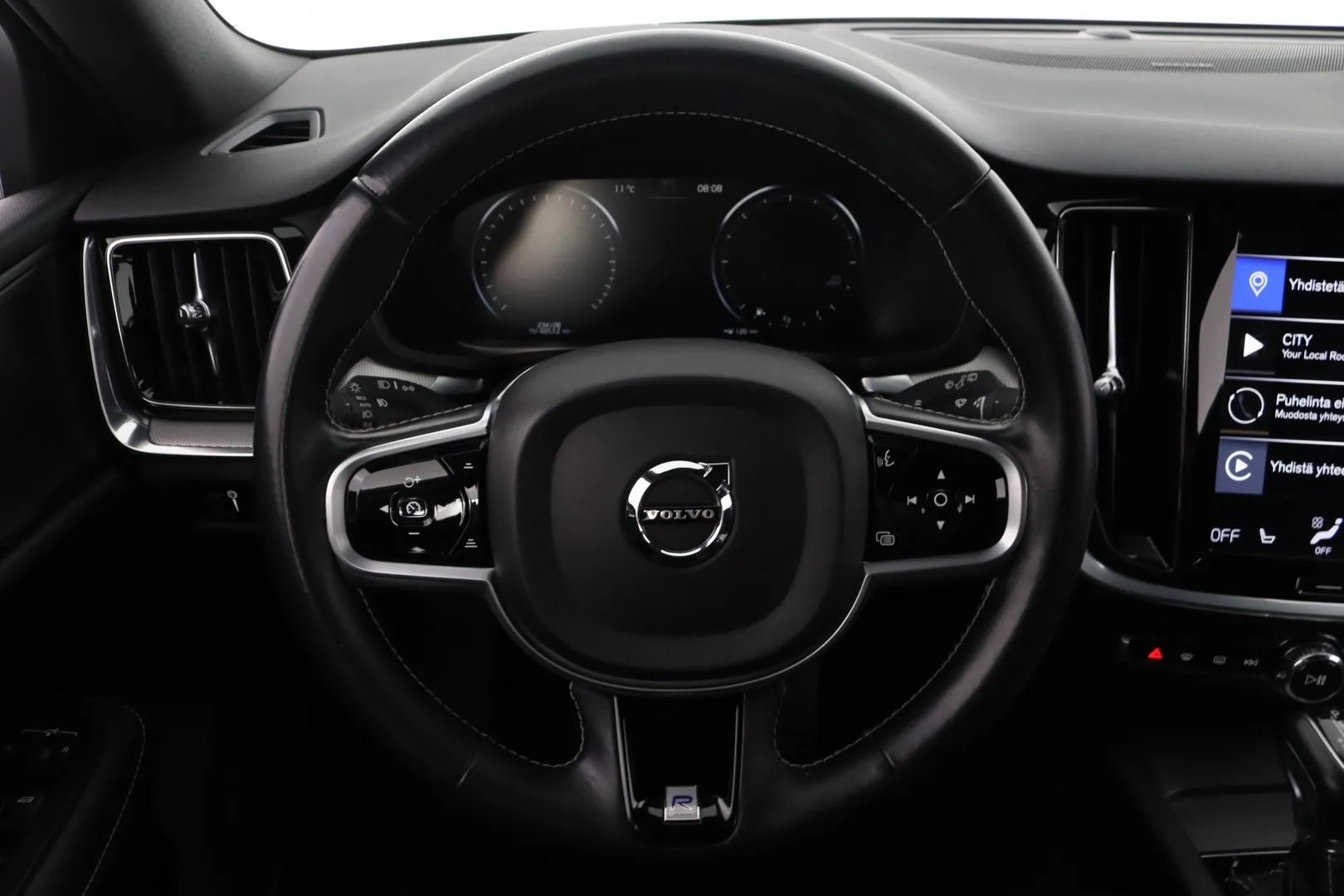 Volvo V60 OXU-881 carousel image