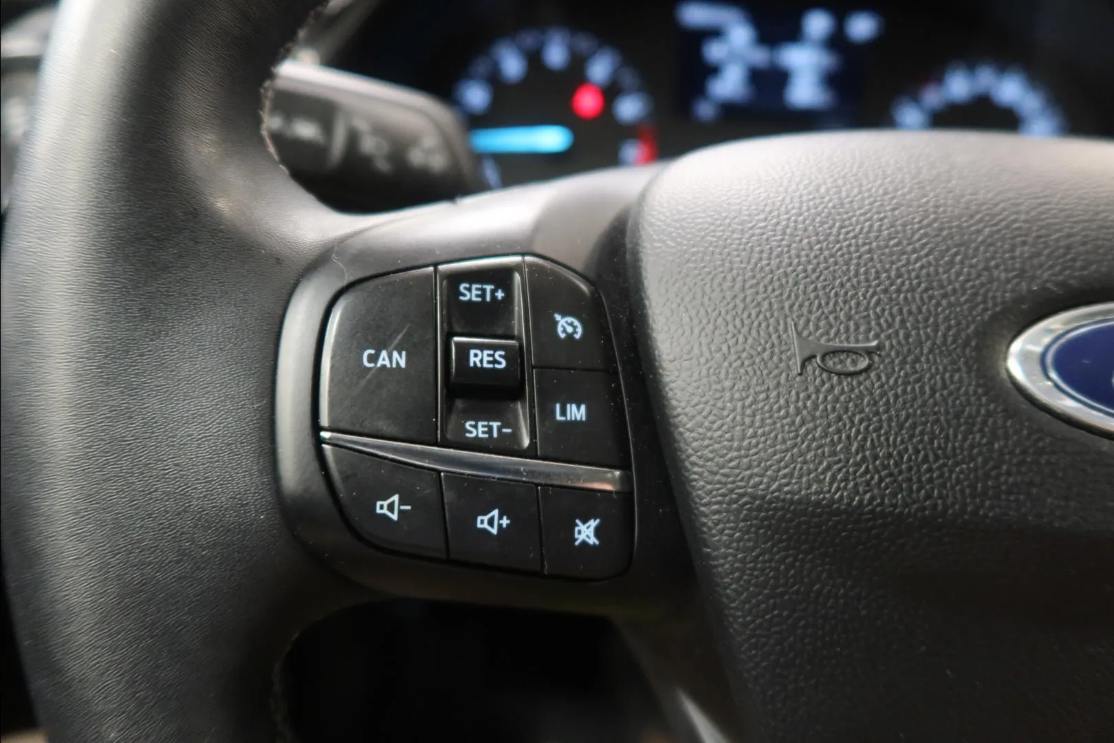 Ford Puma ZOR-827 carousel image