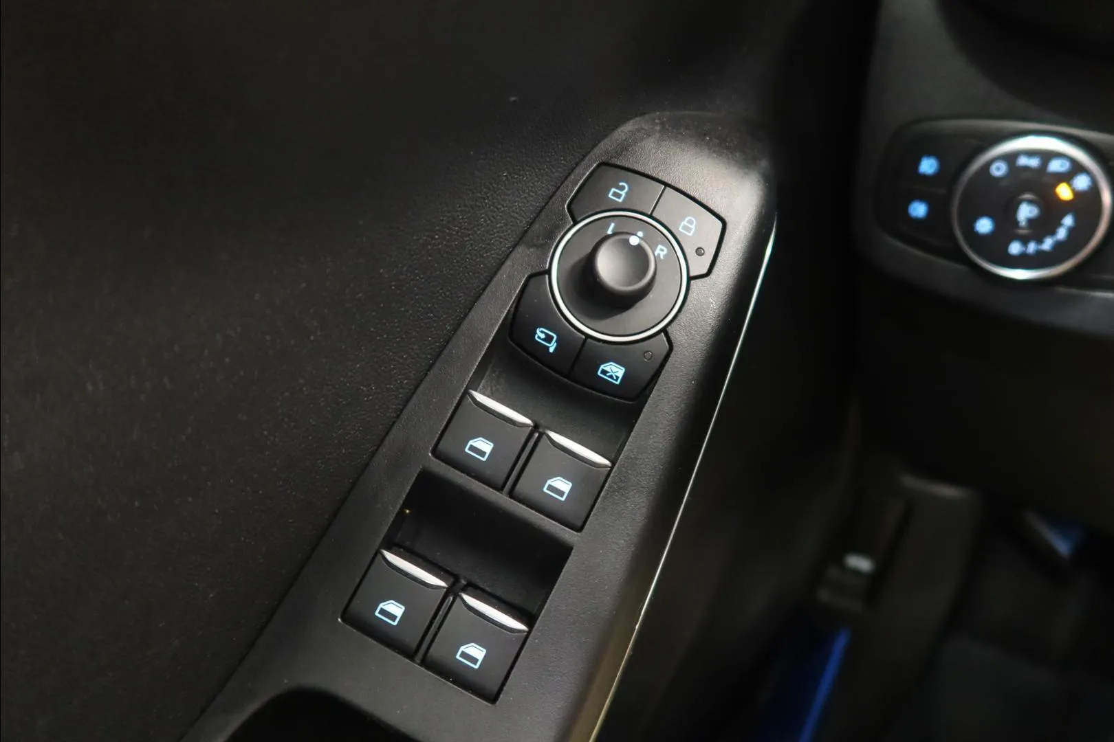 Ford Puma ZOR-827 carousel image